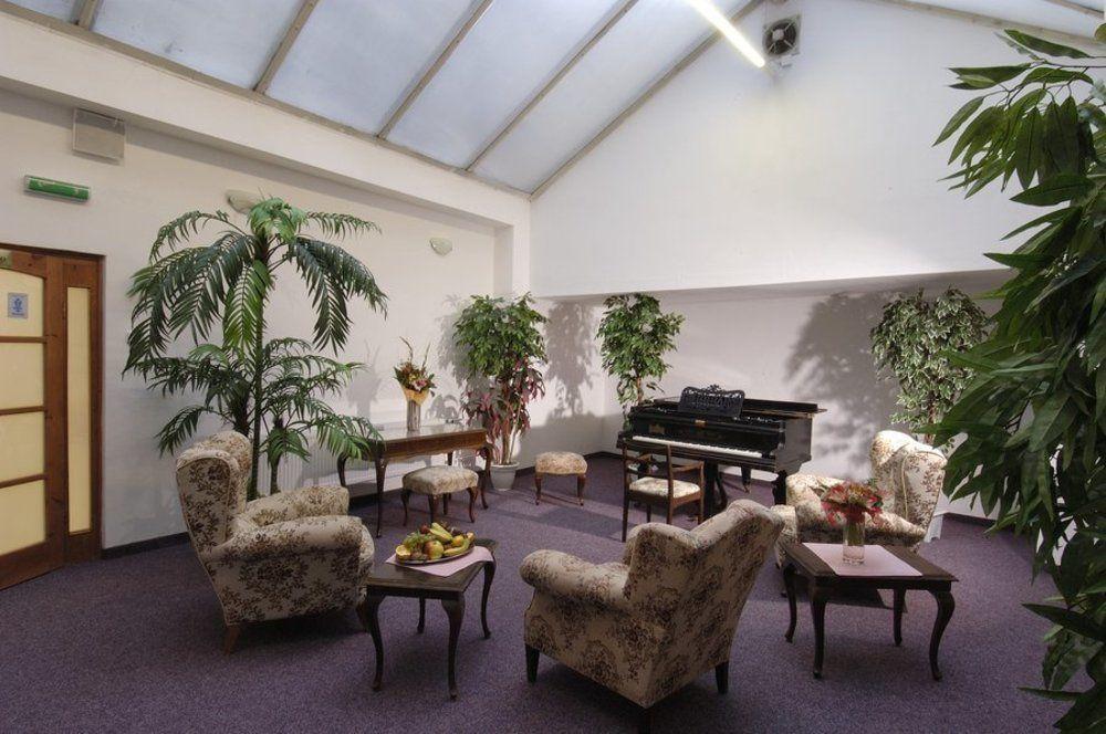 Ea Hotel Jessenius Κάρλοβι Βάρι Εξωτερικό φωτογραφία